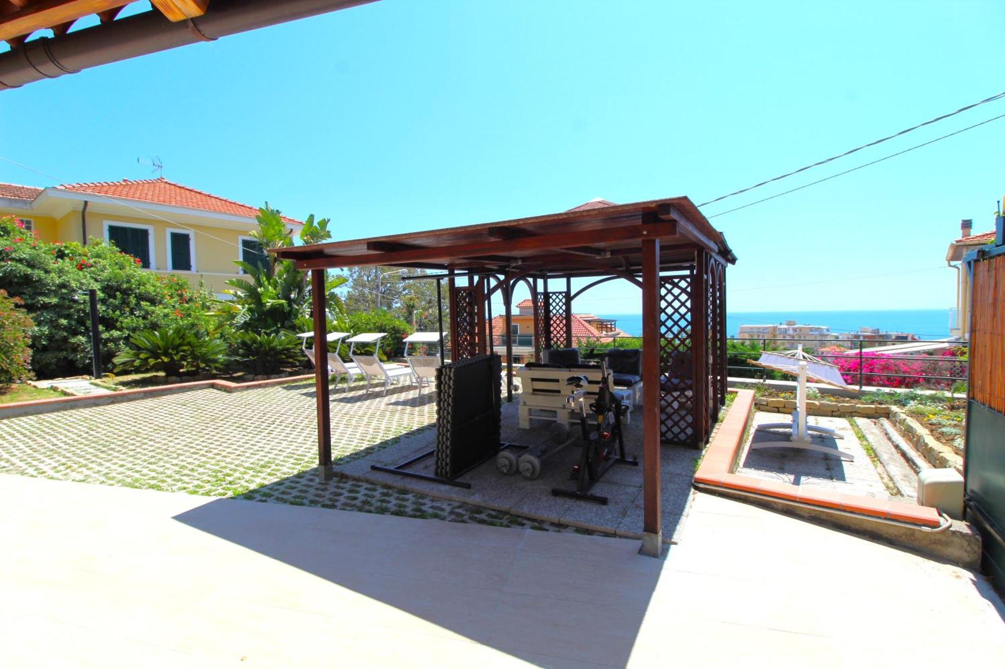 La Pace, Il Sole, Il Mare - Sanremo Casa Indipendente Vista Mare, Posto Auto Privato, Ampio Spazio Esterno Attrezzato, A Pochi Minuti Dalle Spiagge Exteriér fotografie