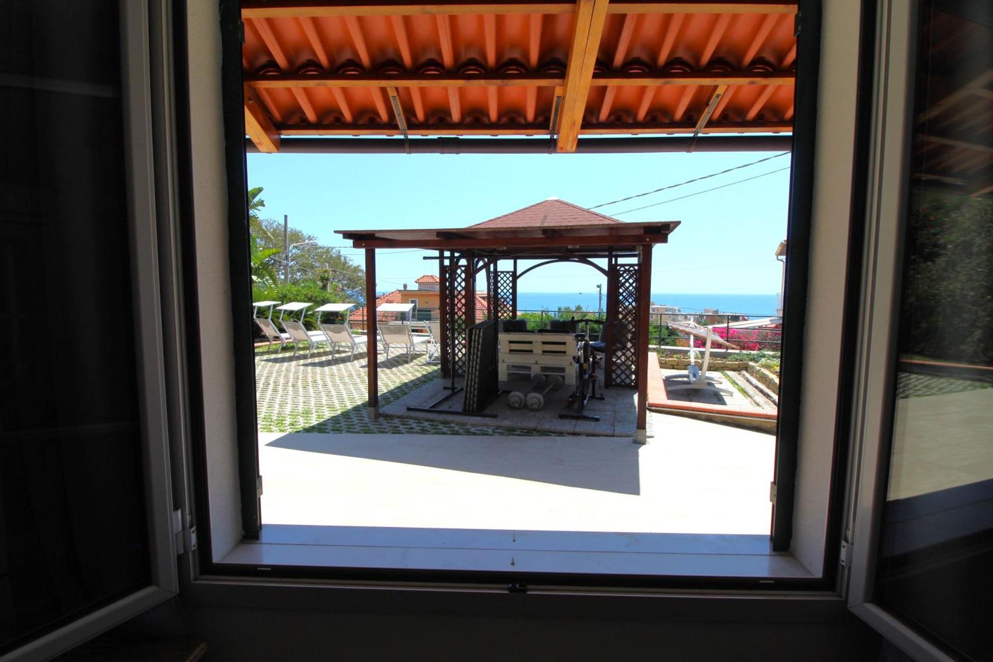 La Pace, Il Sole, Il Mare - Sanremo Casa Indipendente Vista Mare, Posto Auto Privato, Ampio Spazio Esterno Attrezzato, A Pochi Minuti Dalle Spiagge Exteriér fotografie