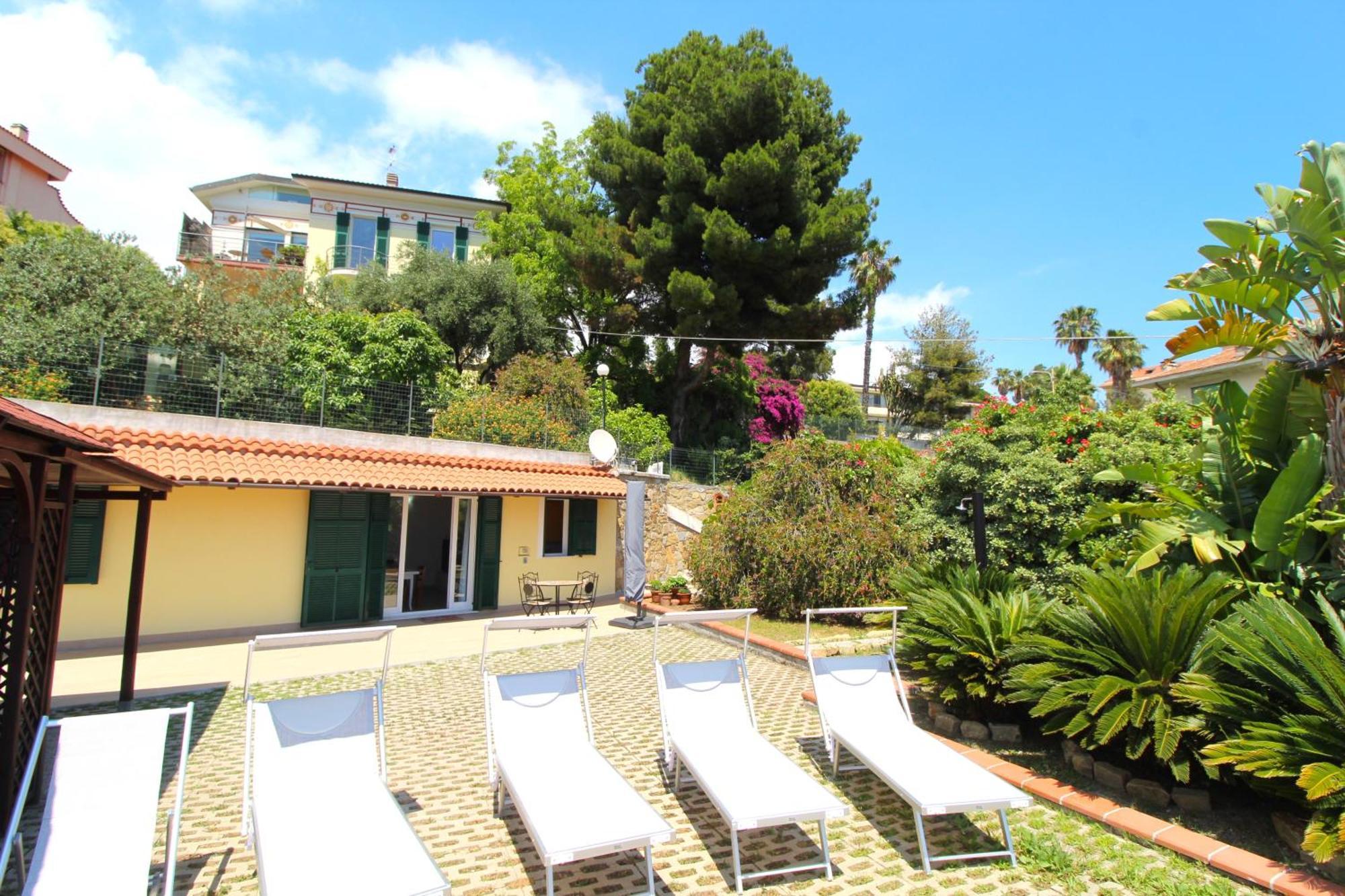 La Pace, Il Sole, Il Mare - Sanremo Casa Indipendente Vista Mare, Posto Auto Privato, Ampio Spazio Esterno Attrezzato, A Pochi Minuti Dalle Spiagge Exteriér fotografie